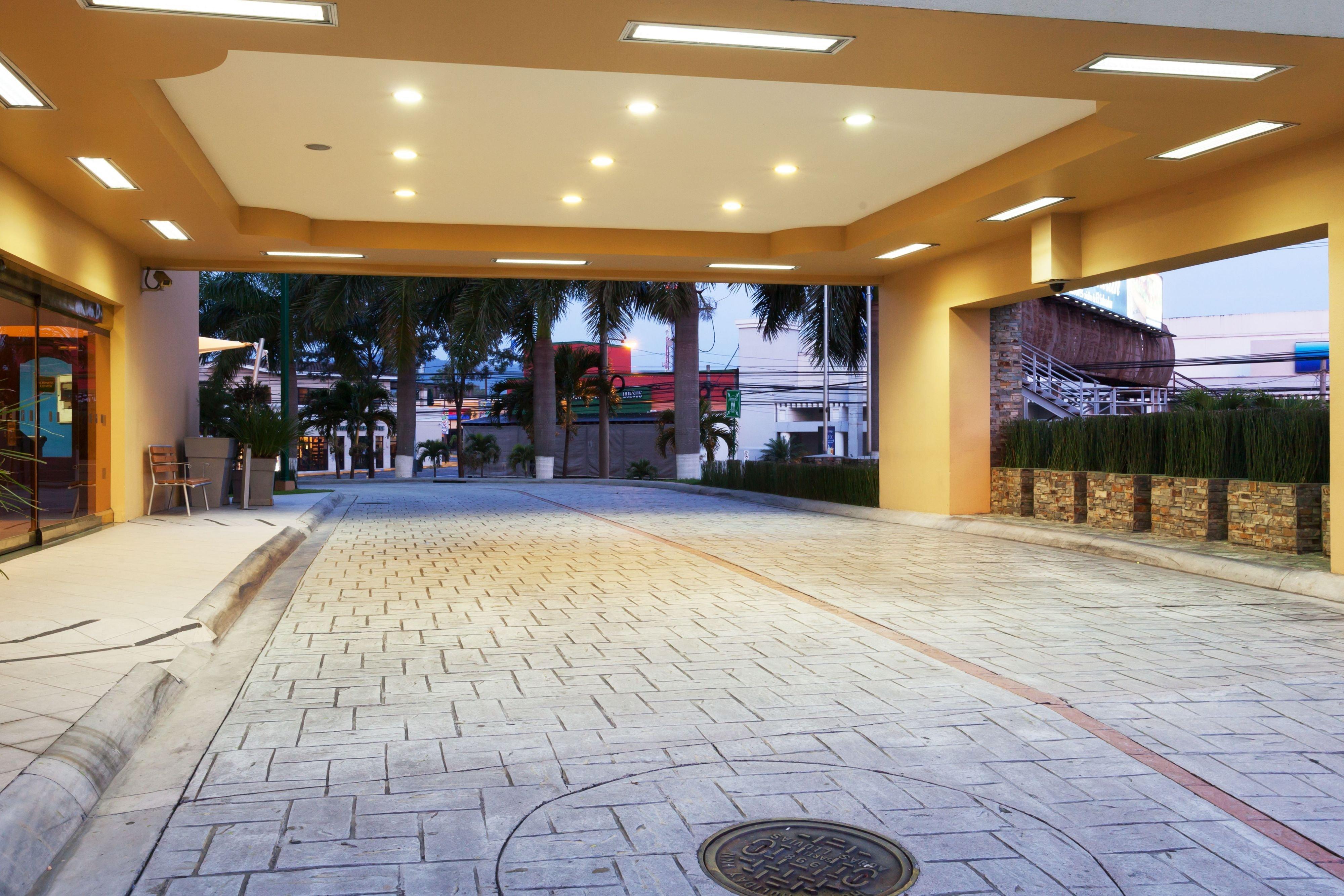 Holiday Inn San Salvador By Ihg Exteriér fotografie